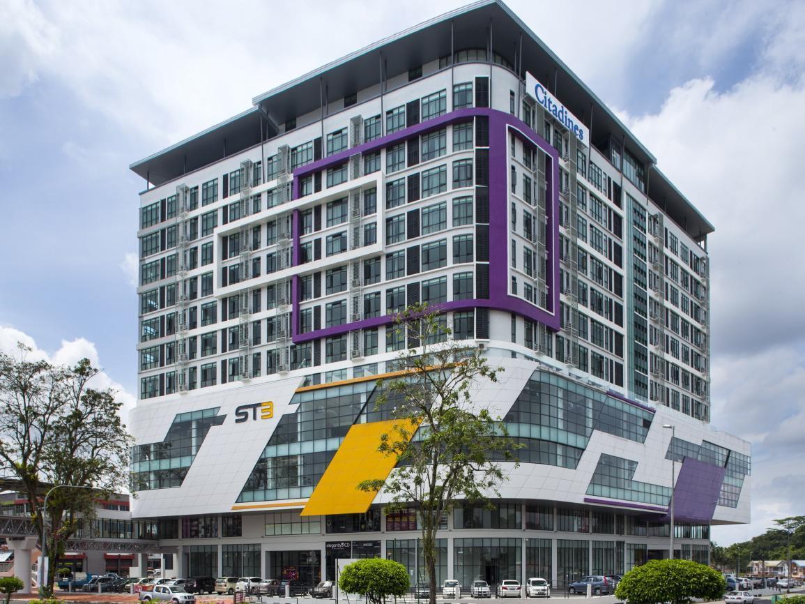 Отель Citadines Uplands Кучинг Экстерьер фото