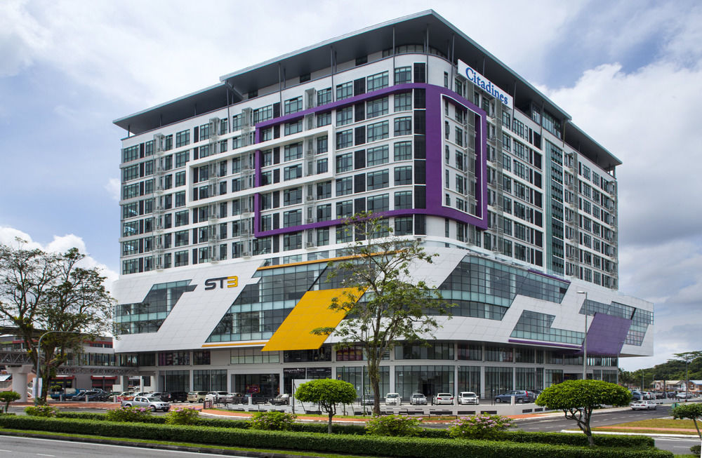 Отель Citadines Uplands Кучинг Экстерьер фото